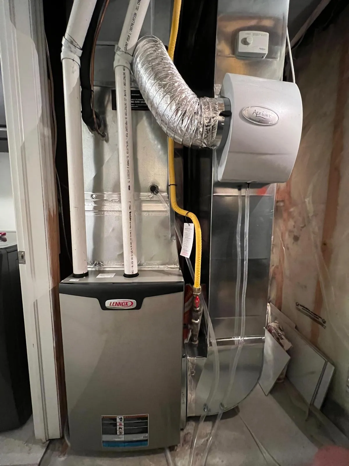 Lennox furnace with Aprilaire whole-home humidifier